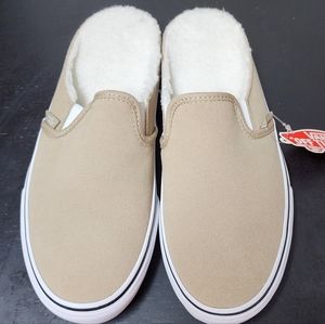 Slip On Sherpa Lined Vans